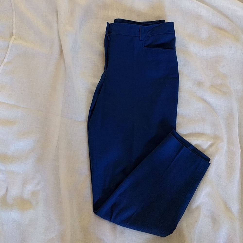 Anne Klein cobalt blue cropped trouser